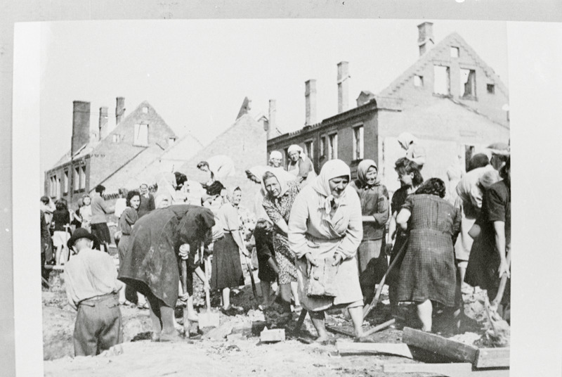 fotonegatiiv, Viljandi, taastamistööd, 1947 foto A. Kiisla