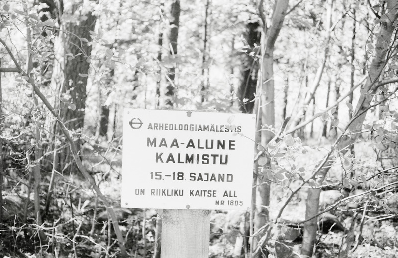 fotonegatiiv, Viljandimaa, Polli külanõukogu, maa-alune kalmistu, 1971, foto A. Kiisla