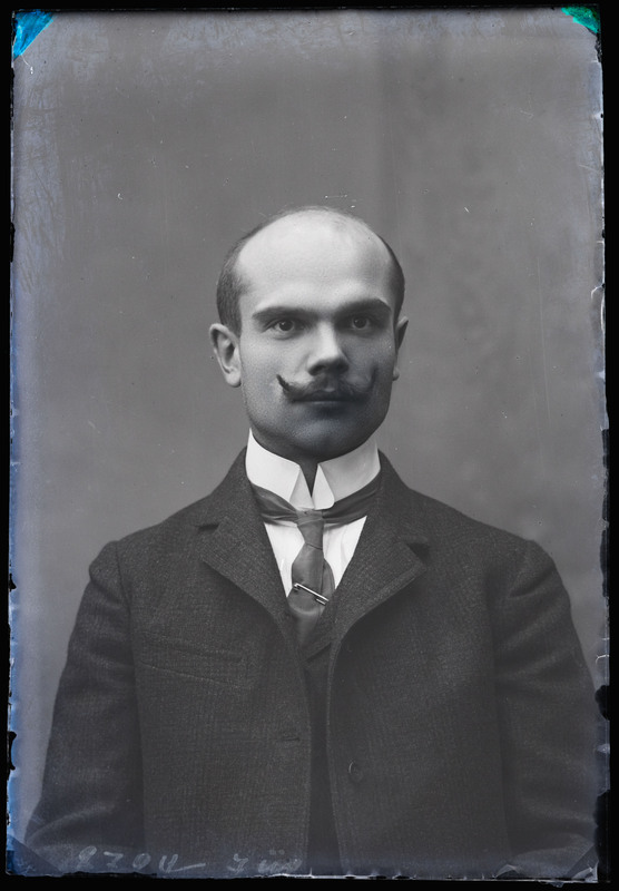 negatiiv Ängi (Enge) mõisniku poeg Iir (Jaan? Alexander? Nicolai?) Suure-Jaani khk, foto J. Riet, neg 8794, 1908
