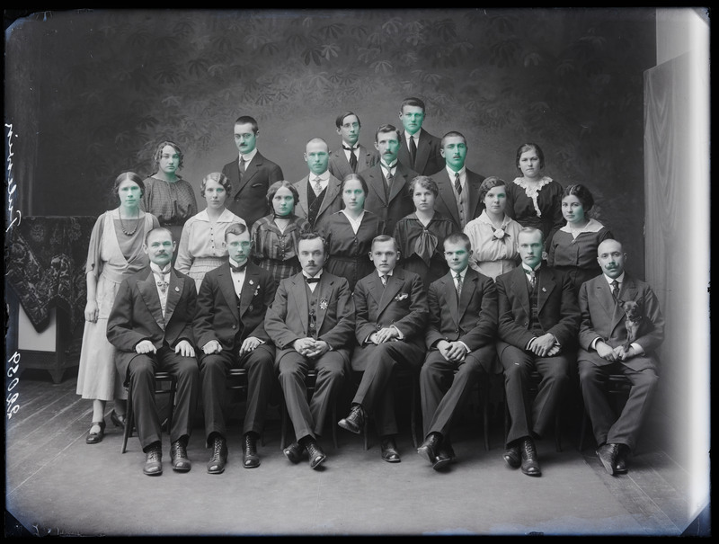 negatiiv Viljandi spordiselts Tulevik, grupp, foto J. Riet, 22039, 1916