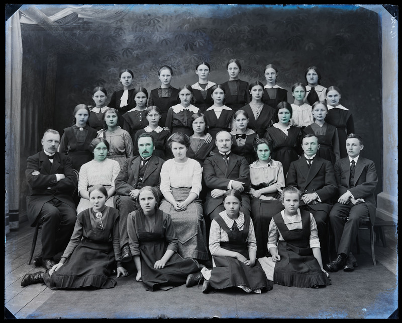 negatiiv Viljandi Eesti  Haridusselts, gümnaasium, IV kl, sh direktor M. Varrik, foto J. Riet, neg 16025, 27.05.1914