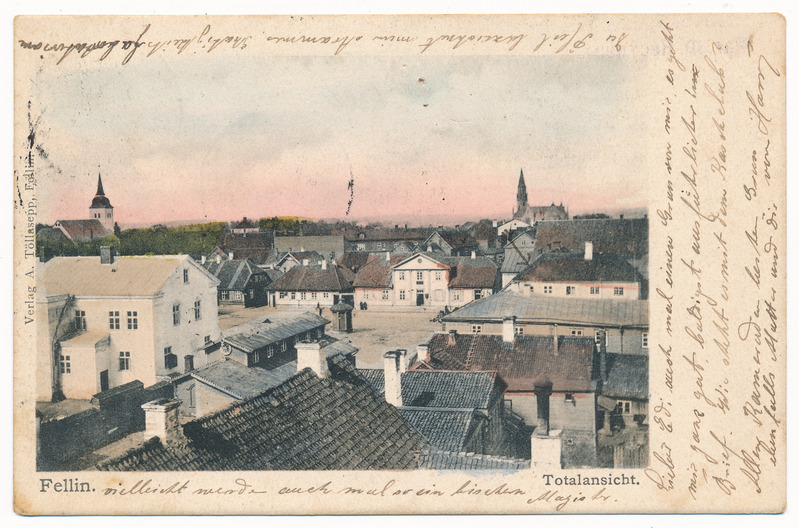 trükipostkaart albumis, Viljandi, vaade raekoja tornist turuplatsile u 1904, kirjastus A. Tõllasepp, koloreeritud