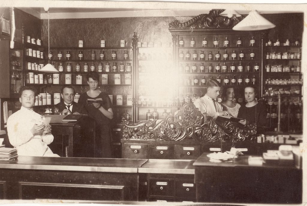 Rückeri apteegi sisevaade