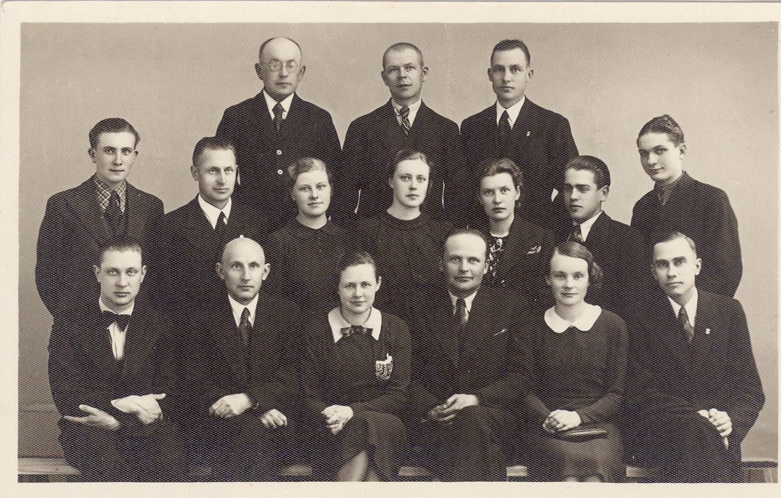 Lepiku raamatukaupluse ning ajalehe Lõuna-Eesti töötajad