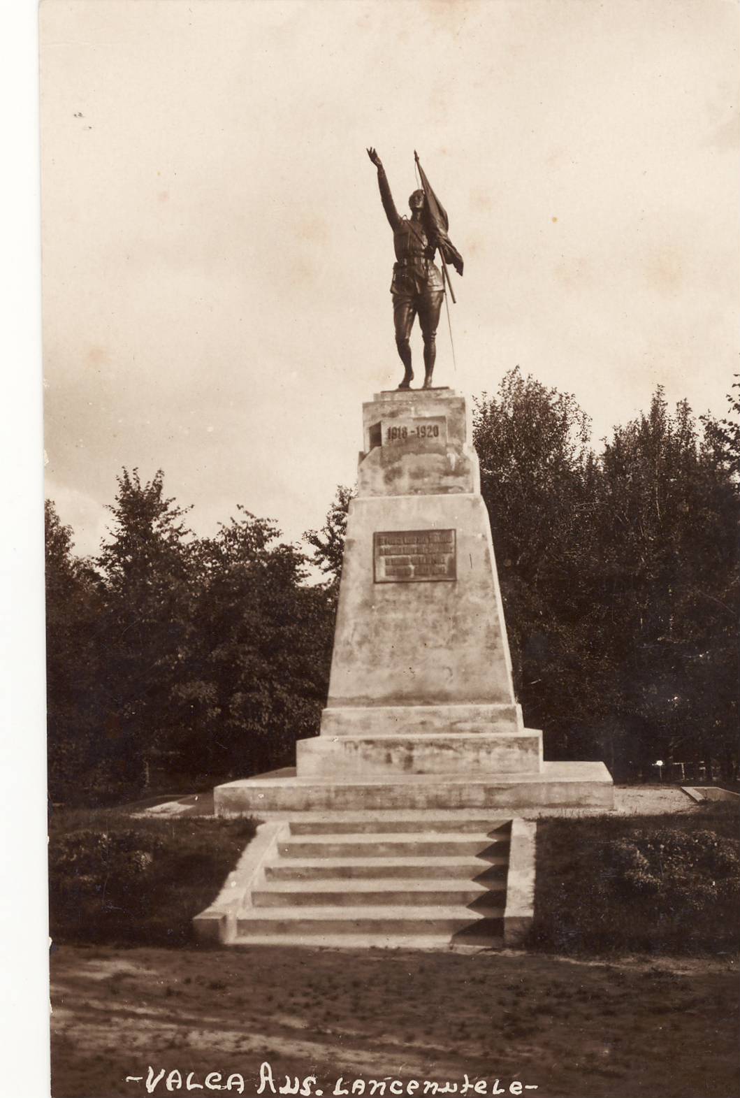 Valga. Vabadussõja mälestussammas