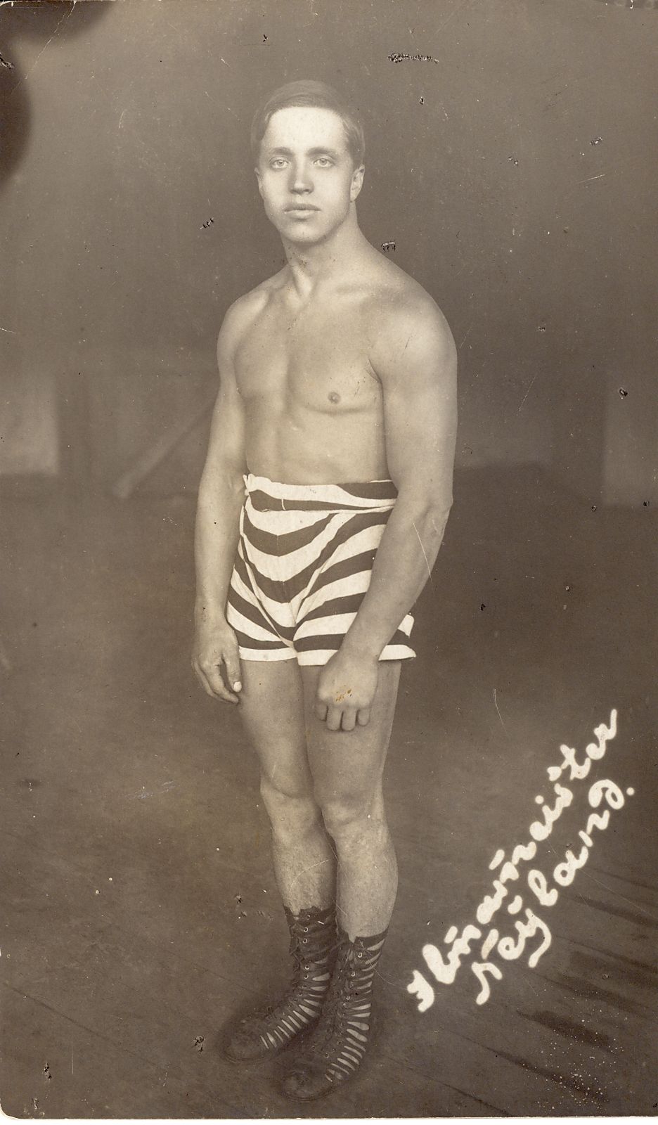 Alfred Neuland spordidressis