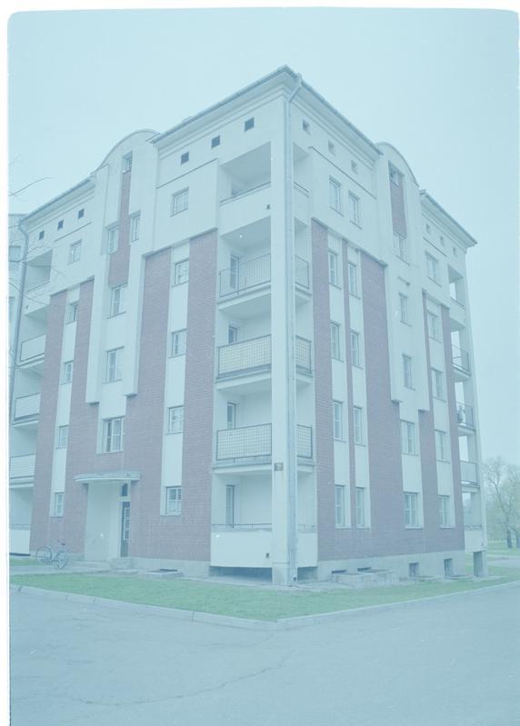 Elamu Kuperjanovi tn 12