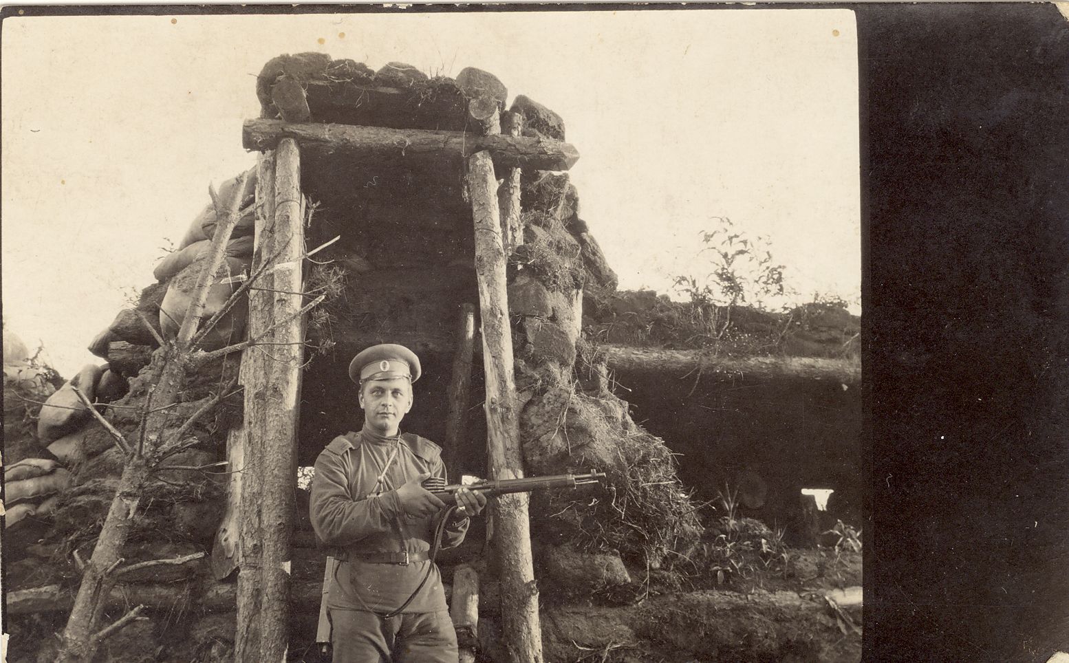 Eduard Tiri Riia rindel kaeviku suudmel