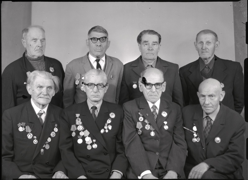 Grupifoto: Kodusõjaveteranide Valga rajoonikoondise liikmed.