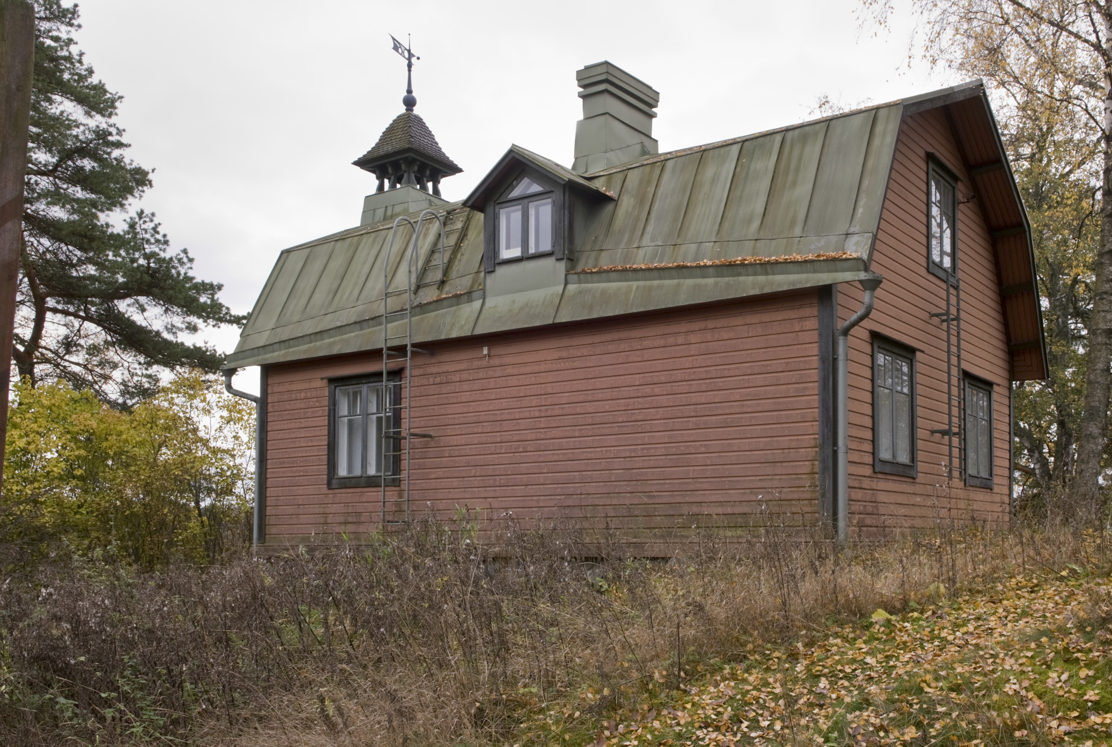 Laajasalo Vuorilahti, Villa Wuorion vierastalo Villa Bergvik.