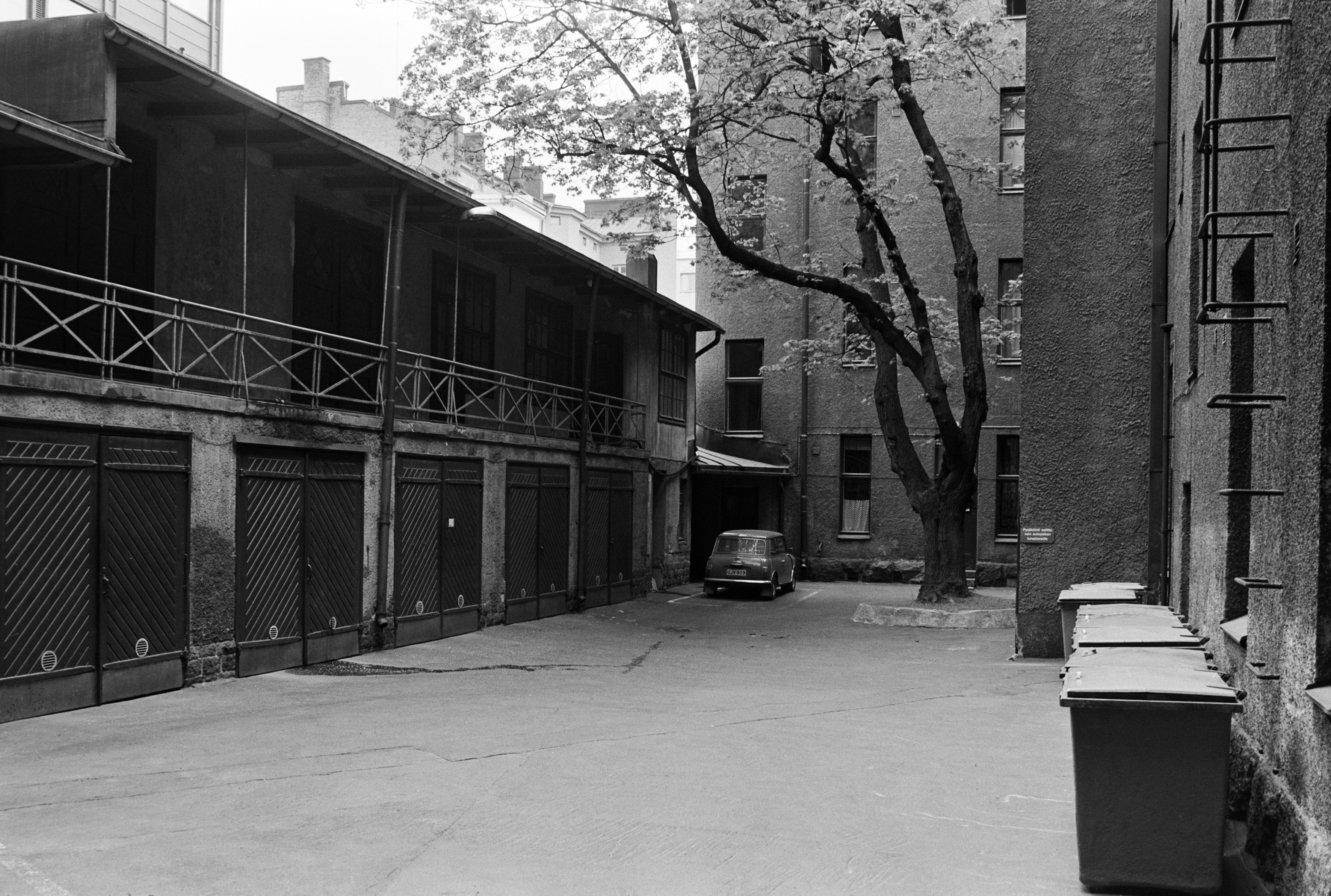 Pohjoinen Makasiinikatu 7, piha.