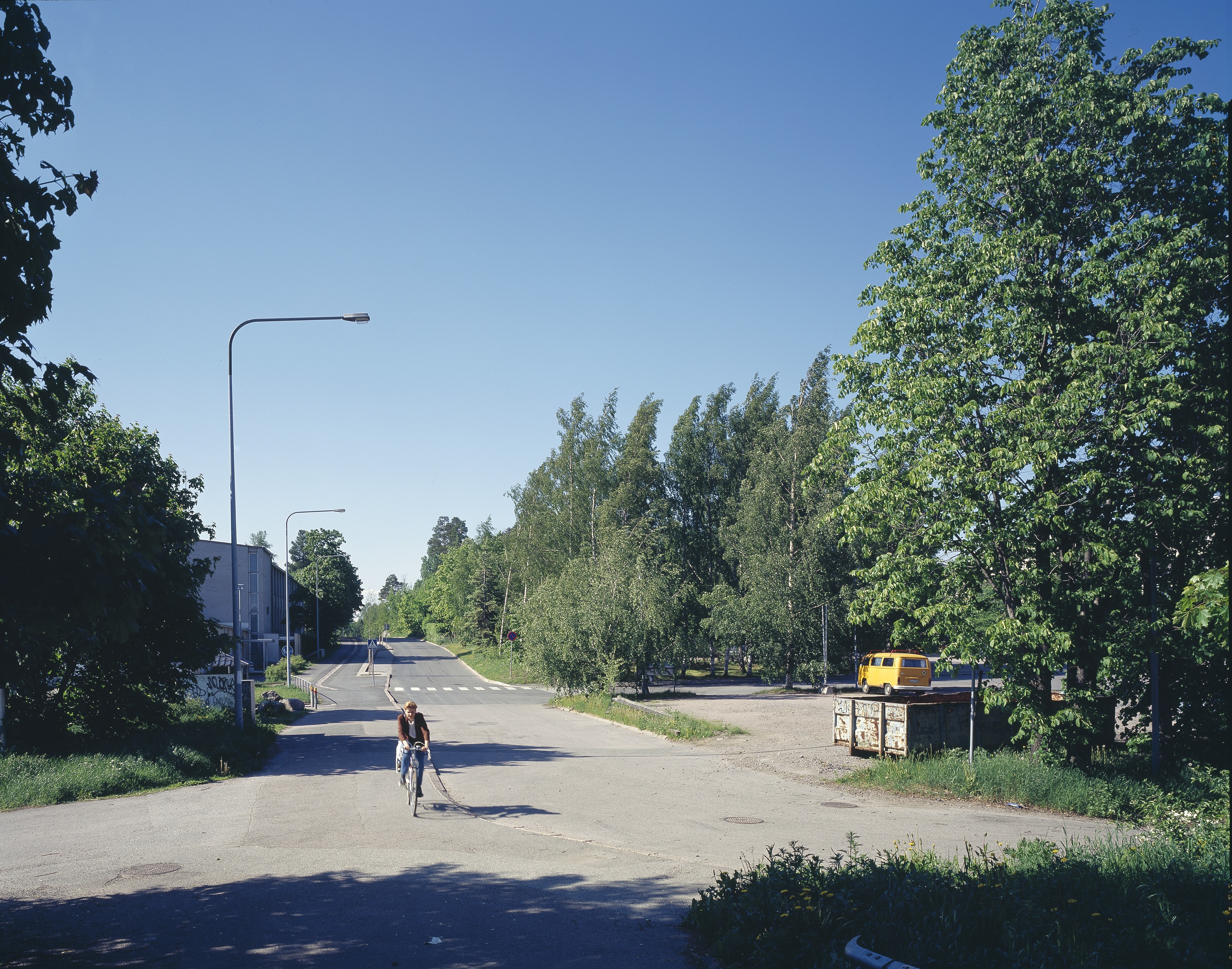 Mikkolantien alkupäätä. Oulunkylä, Patola.