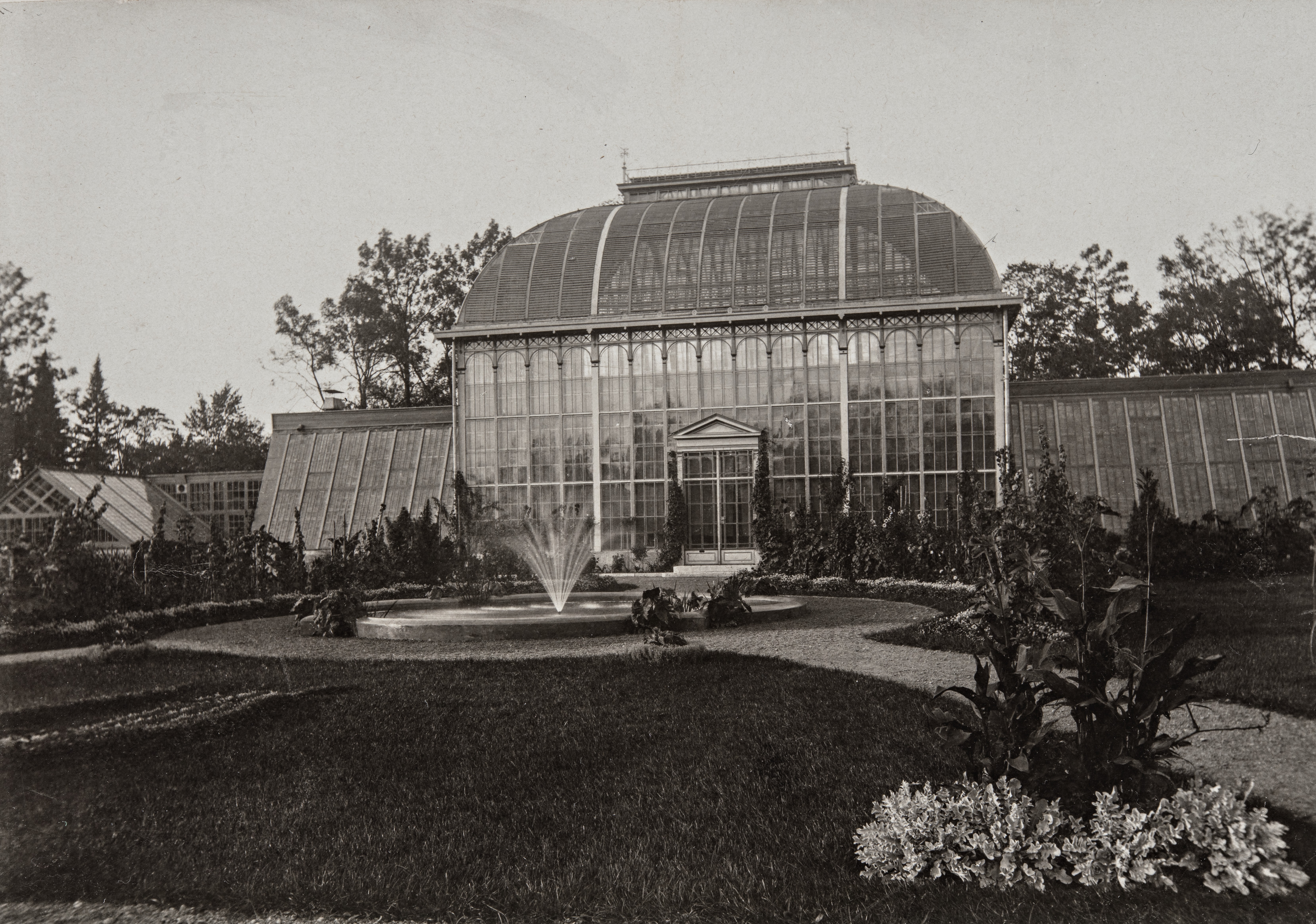 Yliopiston kasvitieteellisen puutarhan palmusali, rakennettu 1889, arkkitehti Gustaf Nyström.
