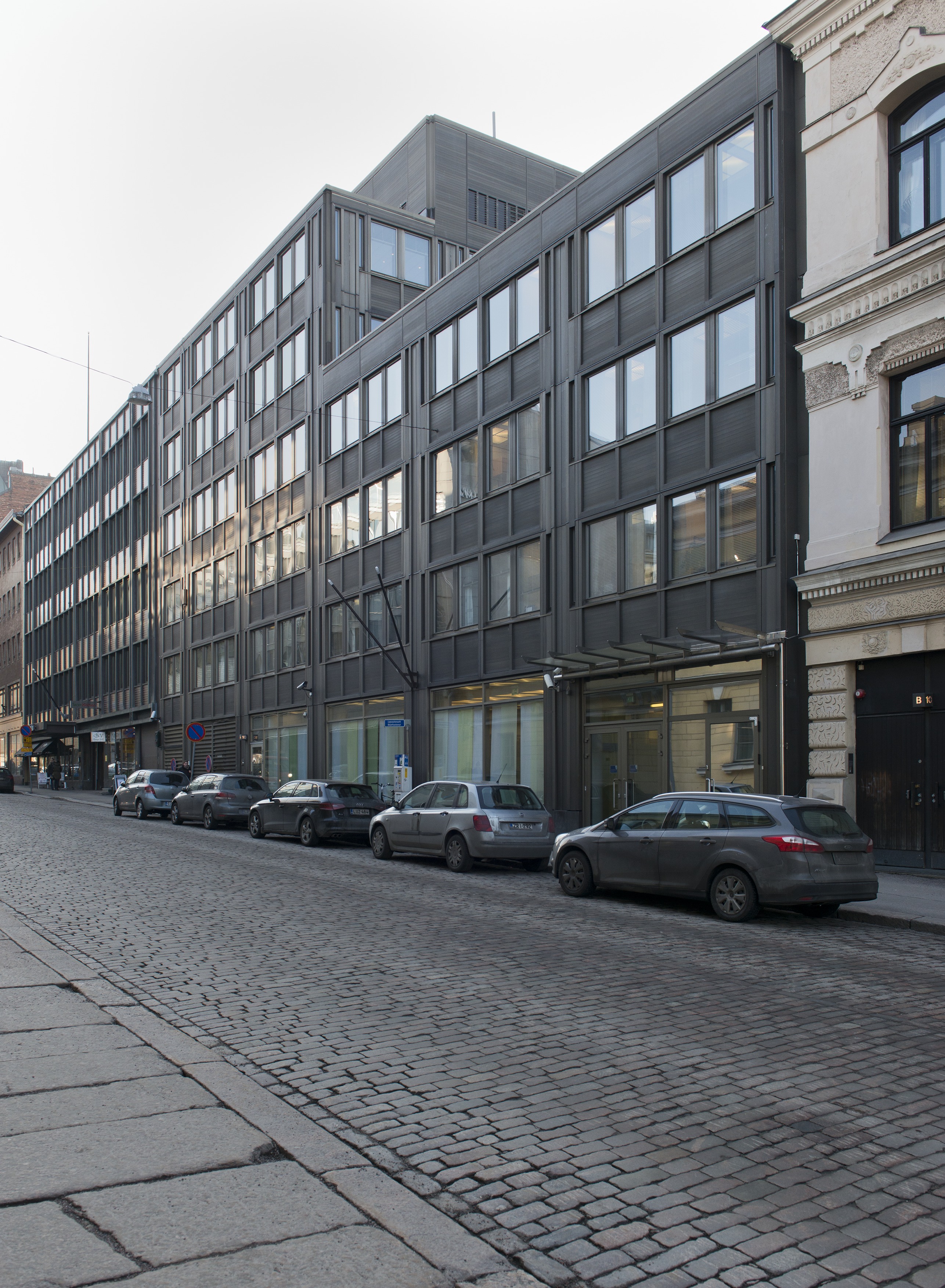 Fabianinkatu 10. Suunnittelija: Jaakko ja Kaarina Laapotti Ky, 1977. City-inventointi.