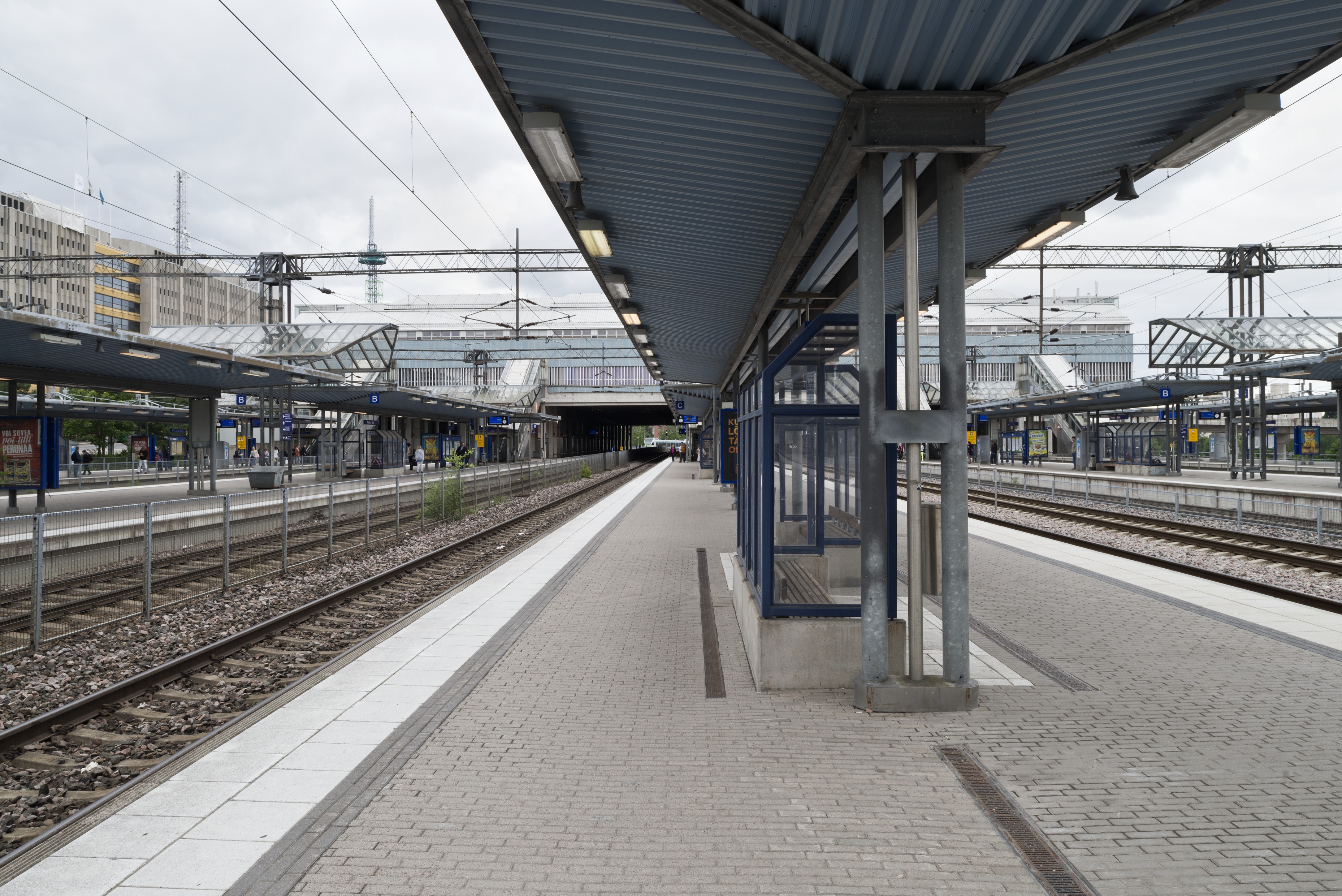 Ratapihantie 6, Pasilan asema. Näkymä laiturilta 5.