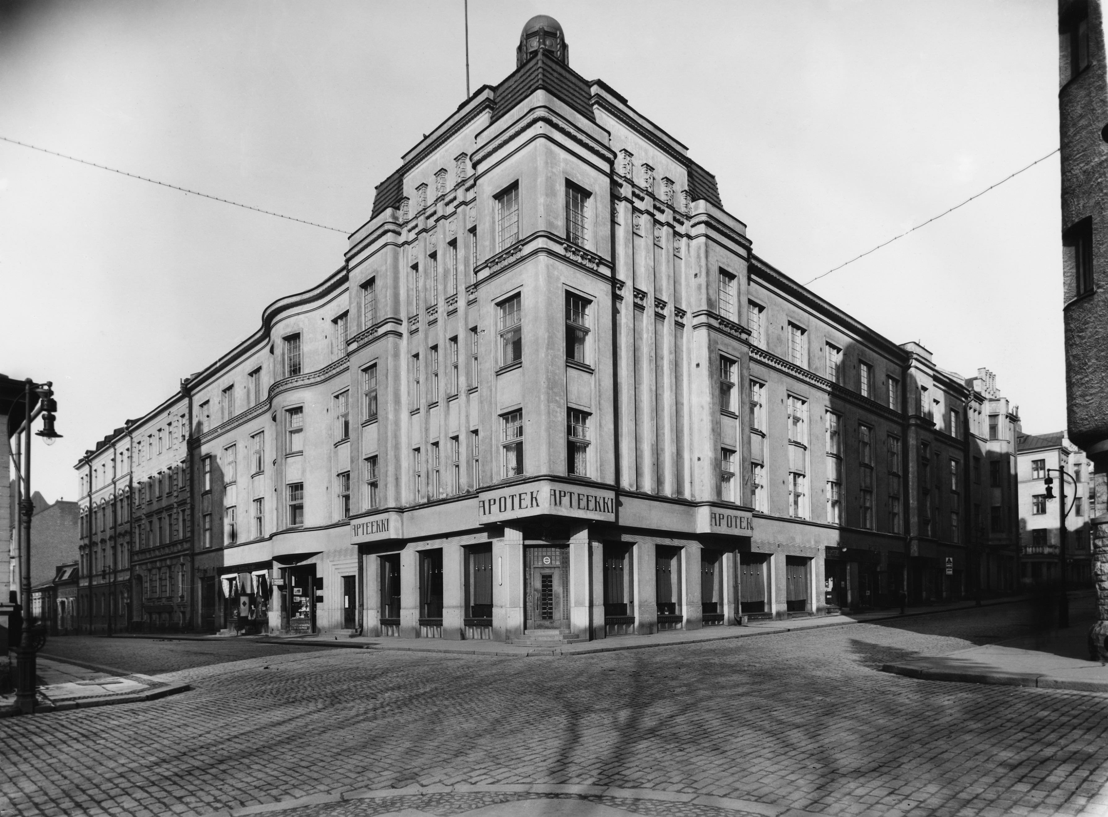 Annankatu 20. -Lönnrotinkatu 9, 11. Arkkitehti Albert Nyberg, valmistunut 1910.