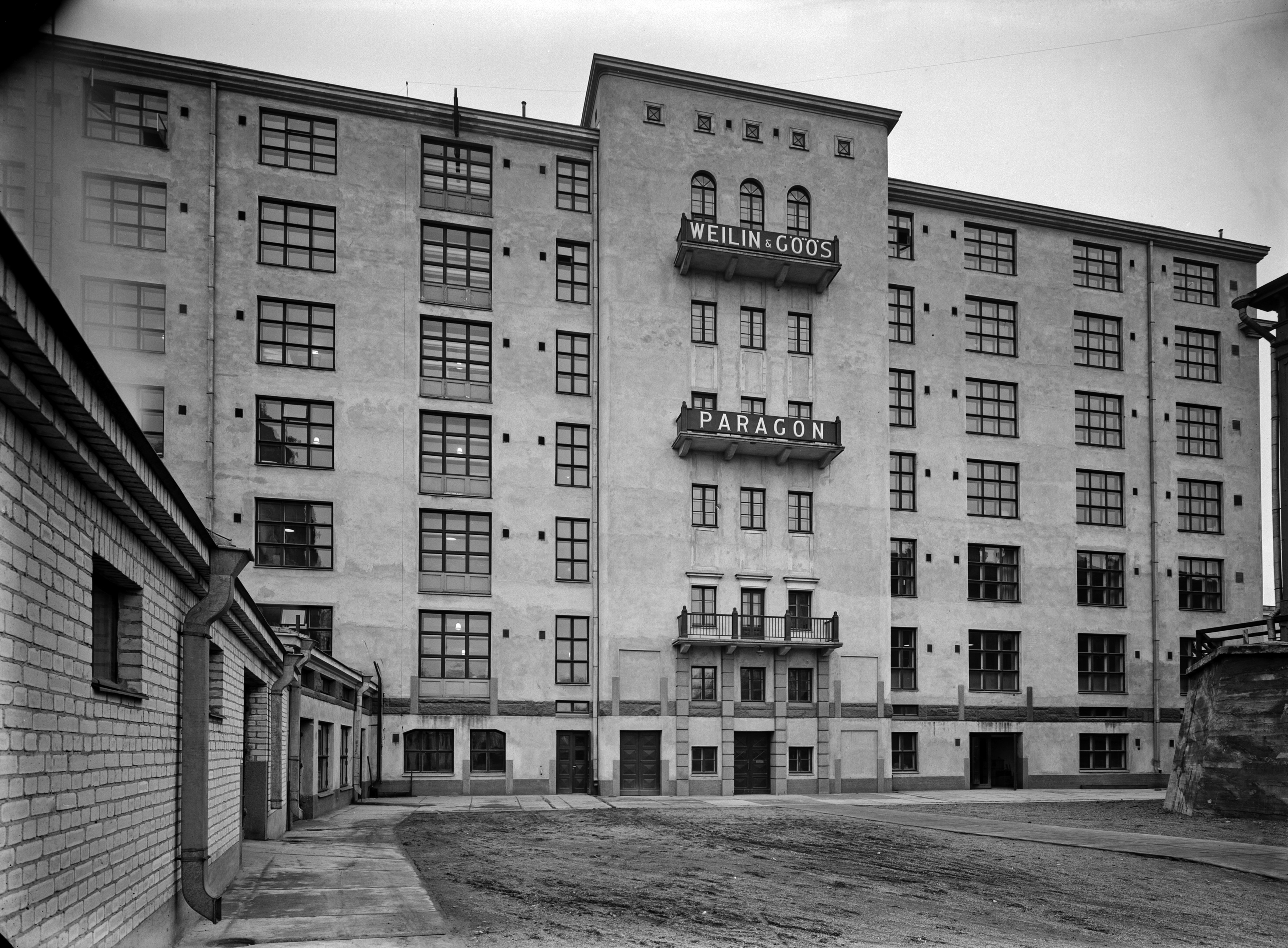 Pihanäkymä Töölönkatu 11:stä