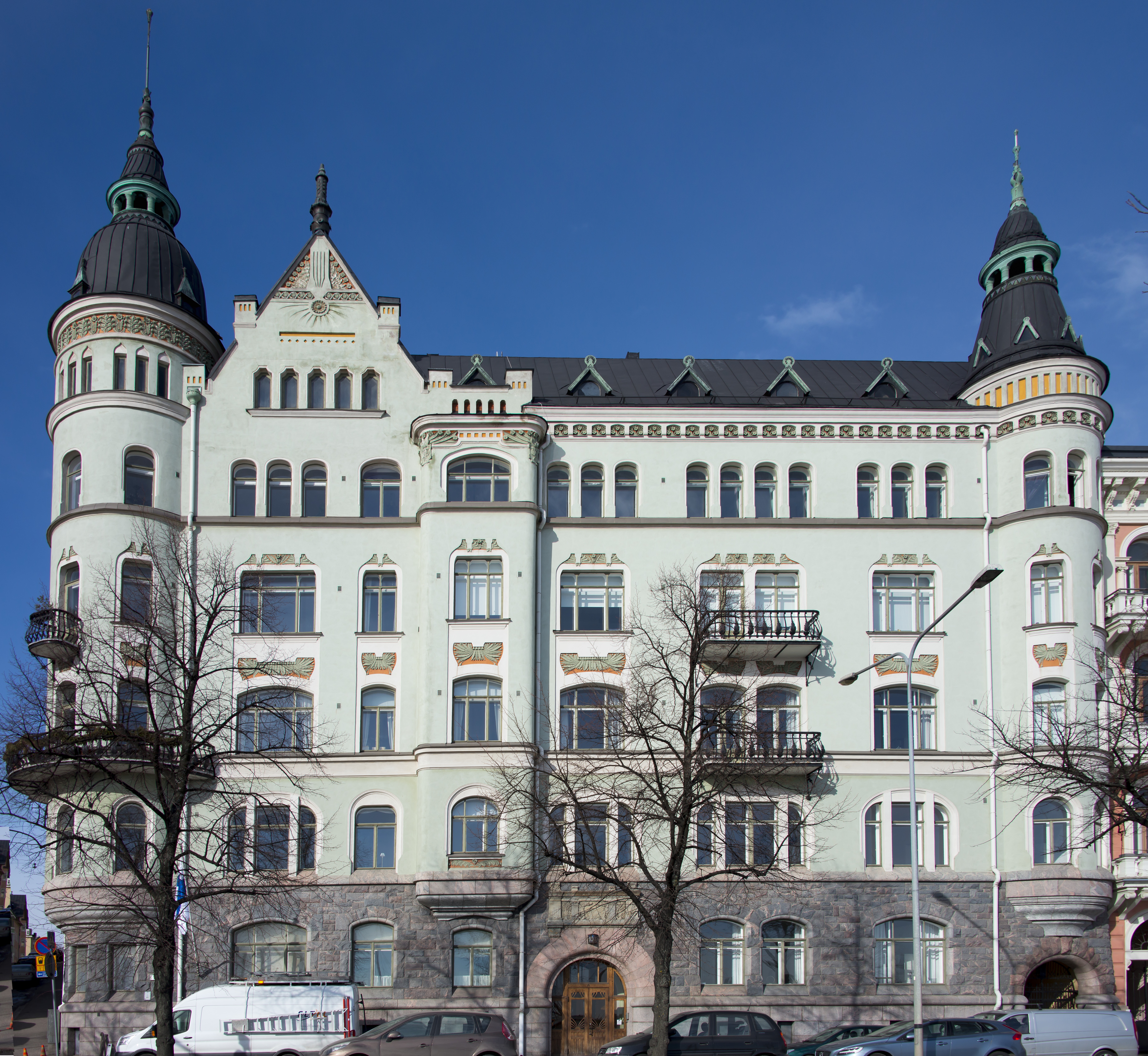 Pohjoisranta 10, Kruununhaka. Lars Sonckin ja Onni Tarjanteen suunnittelema rakennus. Rakennusvuosi 1900.