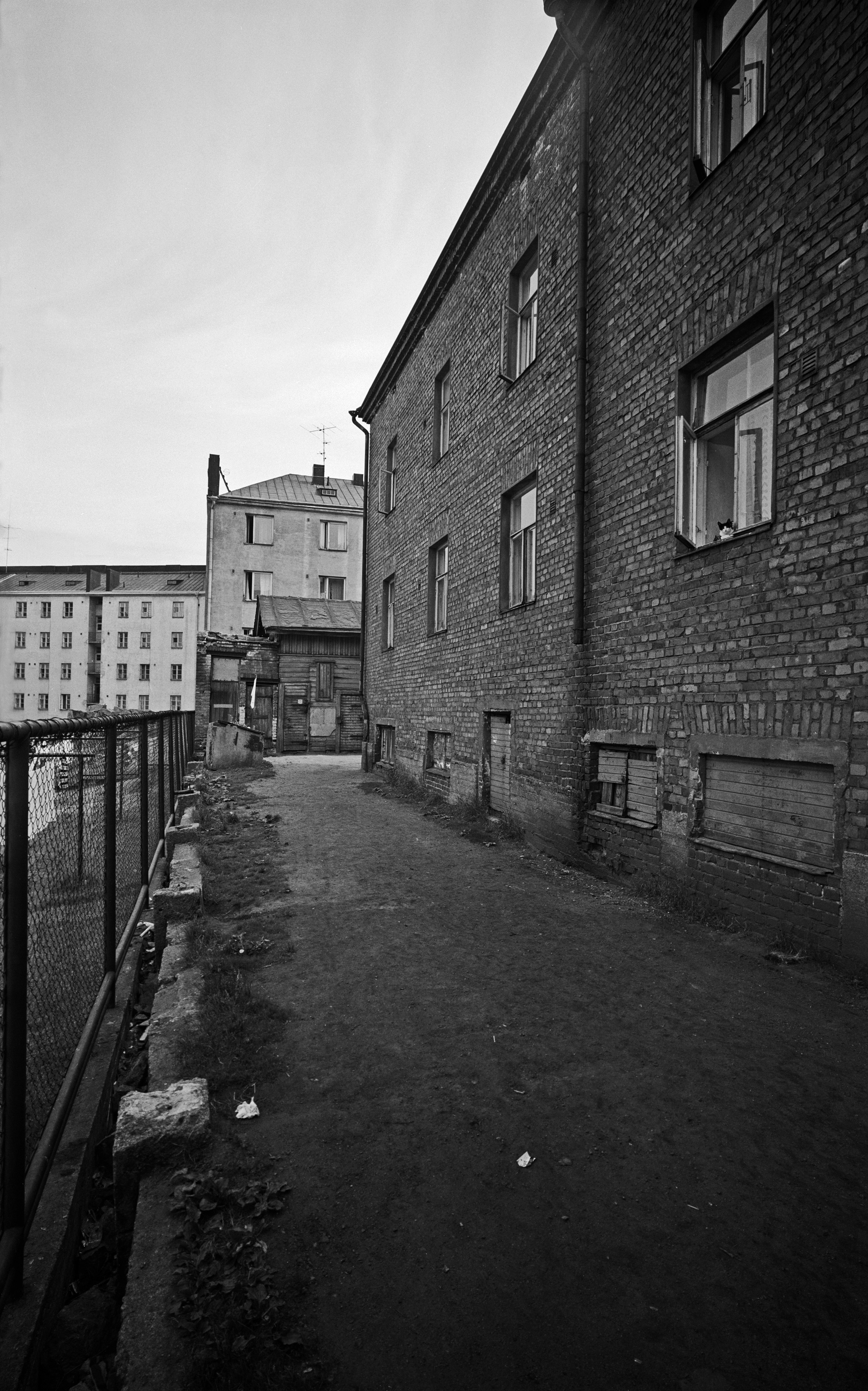 Vaasankatu 17. Takasivu ja ulkorakennus