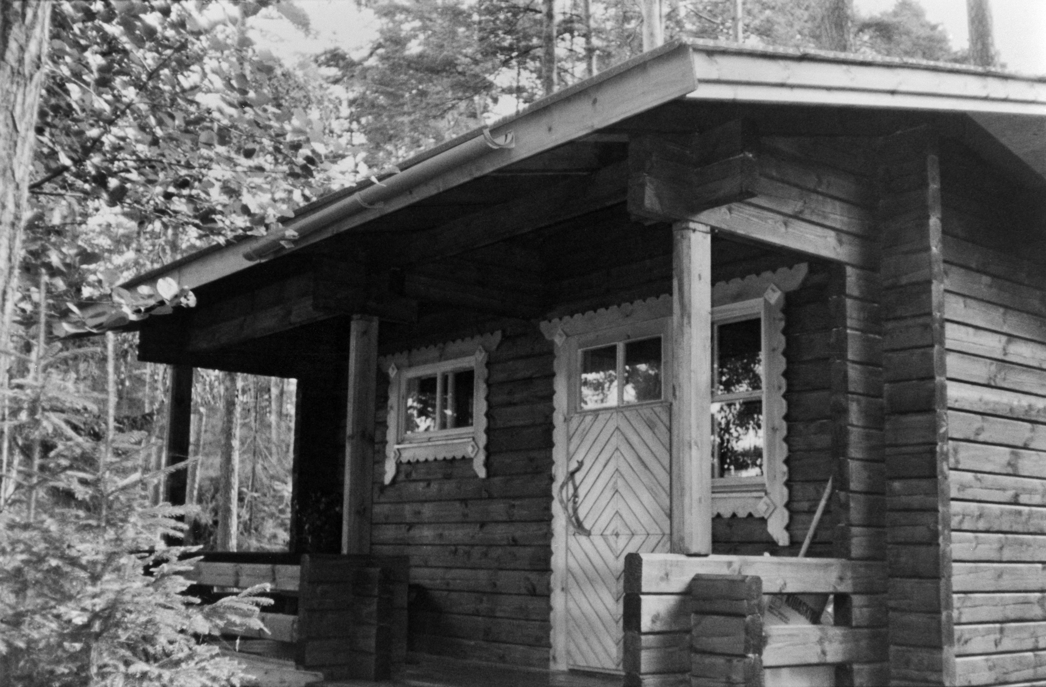 Vuosaari, Kallvik. Huvila Lillbackan sauna.