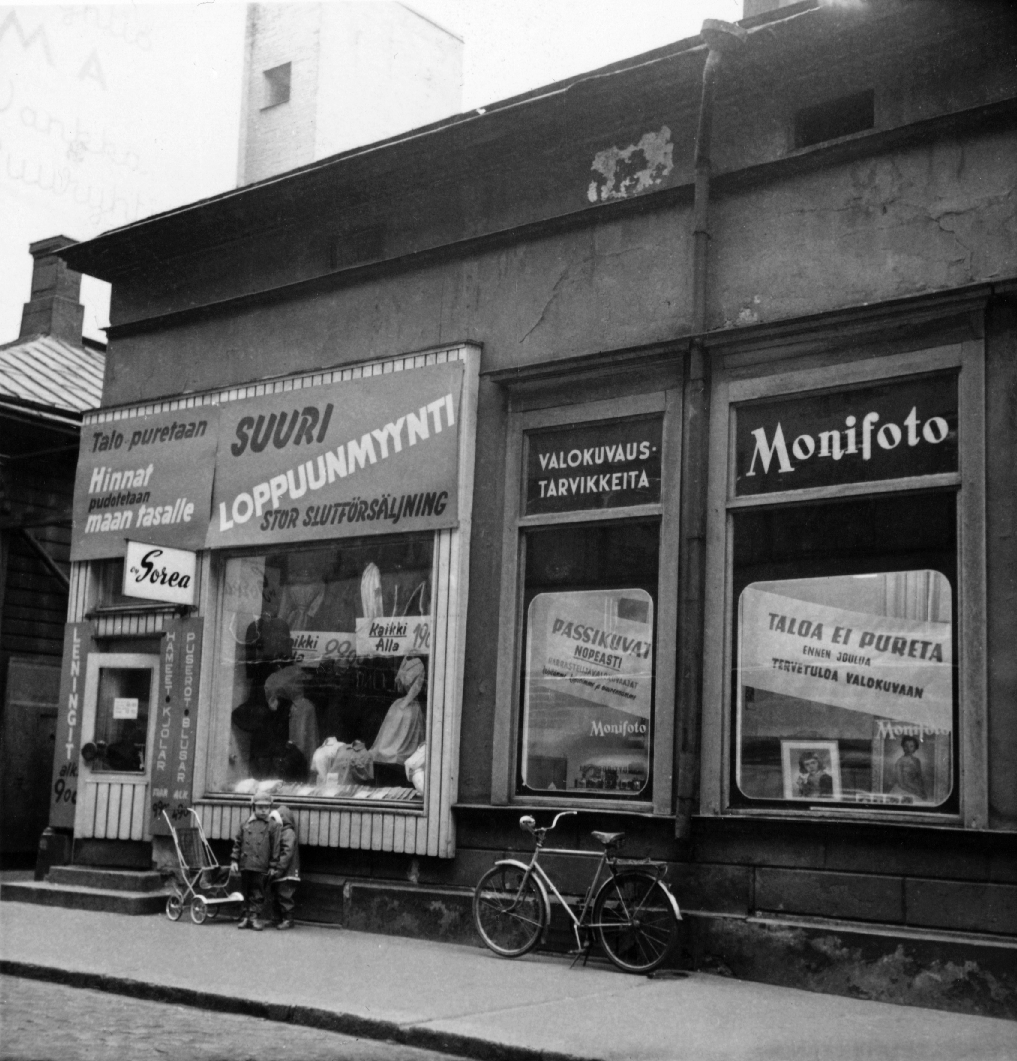 Mikonkatu 8. Rakennus on purettu vuonna 1960.