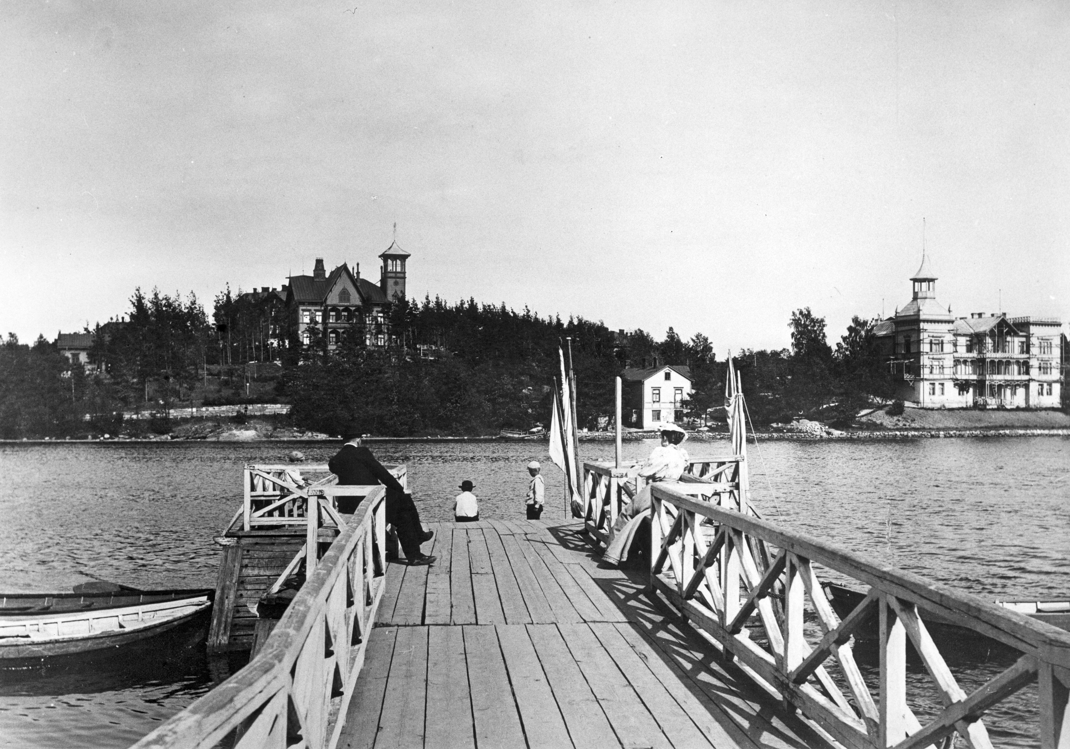 Töölönlahti, venelaituri länsirannalla