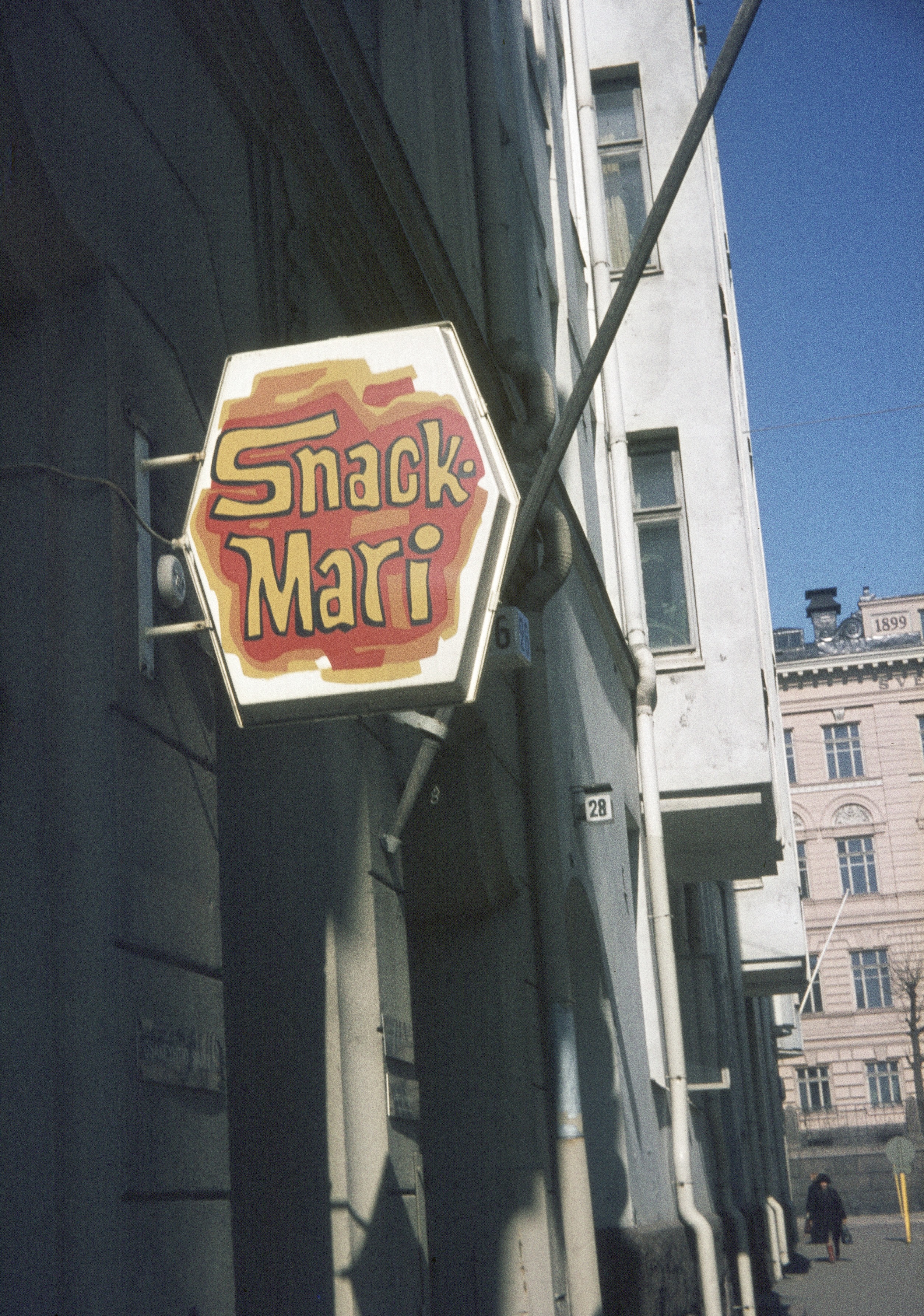 Snack Mari -kyltti , Mariankatu 26.