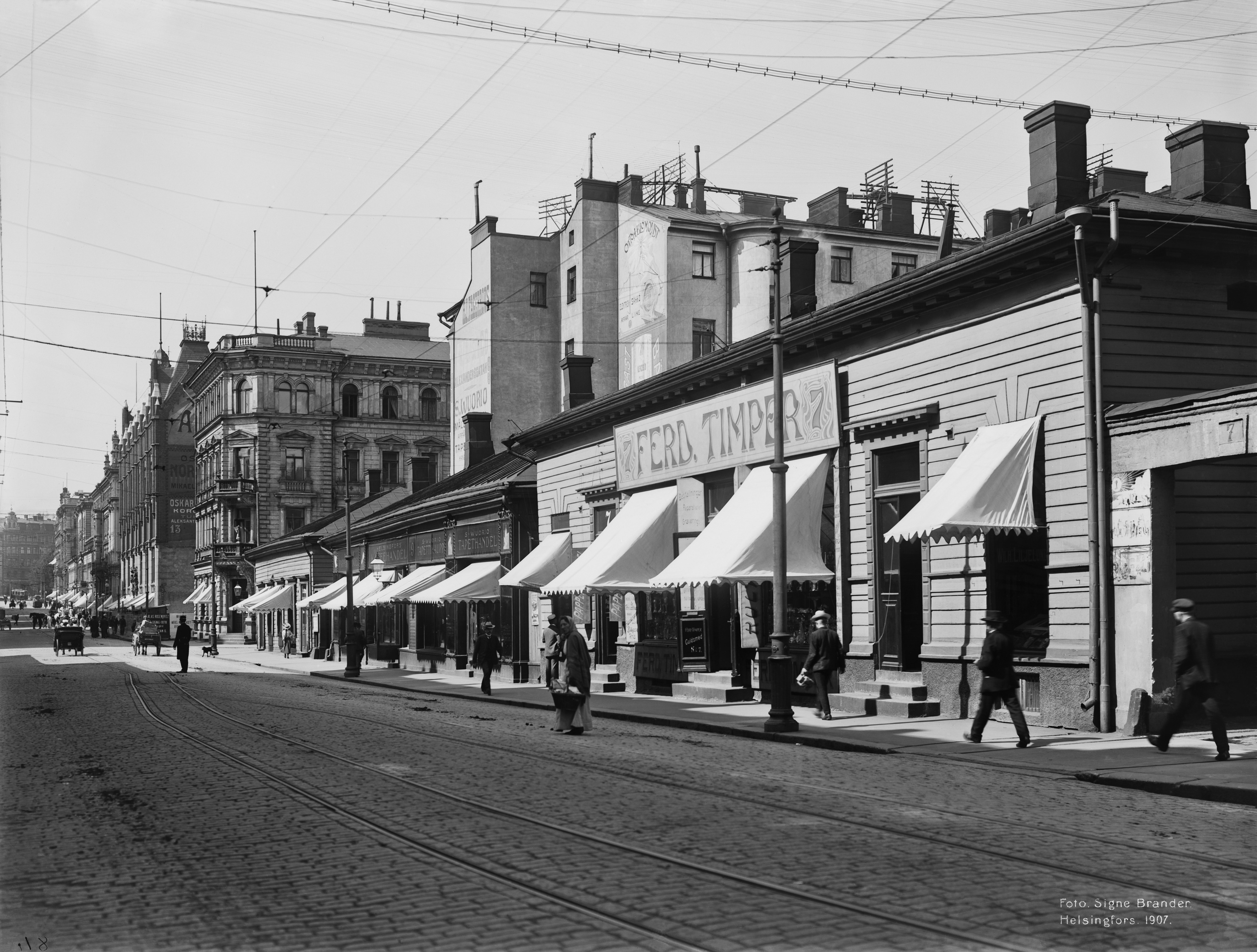 Aleksanterinkatu 7, 9, 11, 13, 15