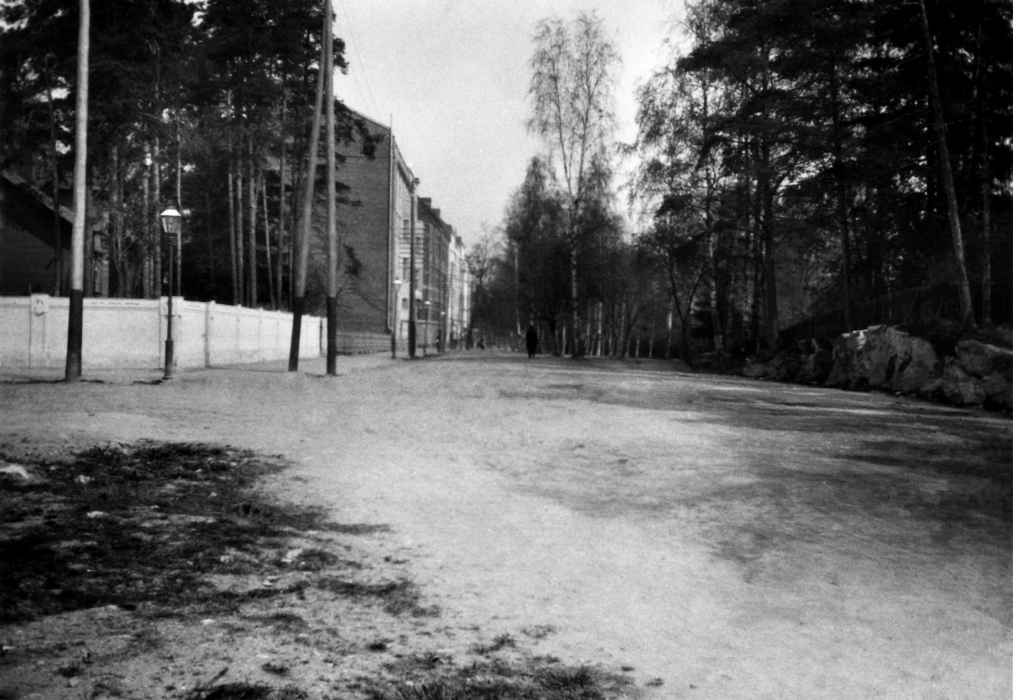 Kammionkatu (=Sibeliuksenkatu) 13, 11 -.