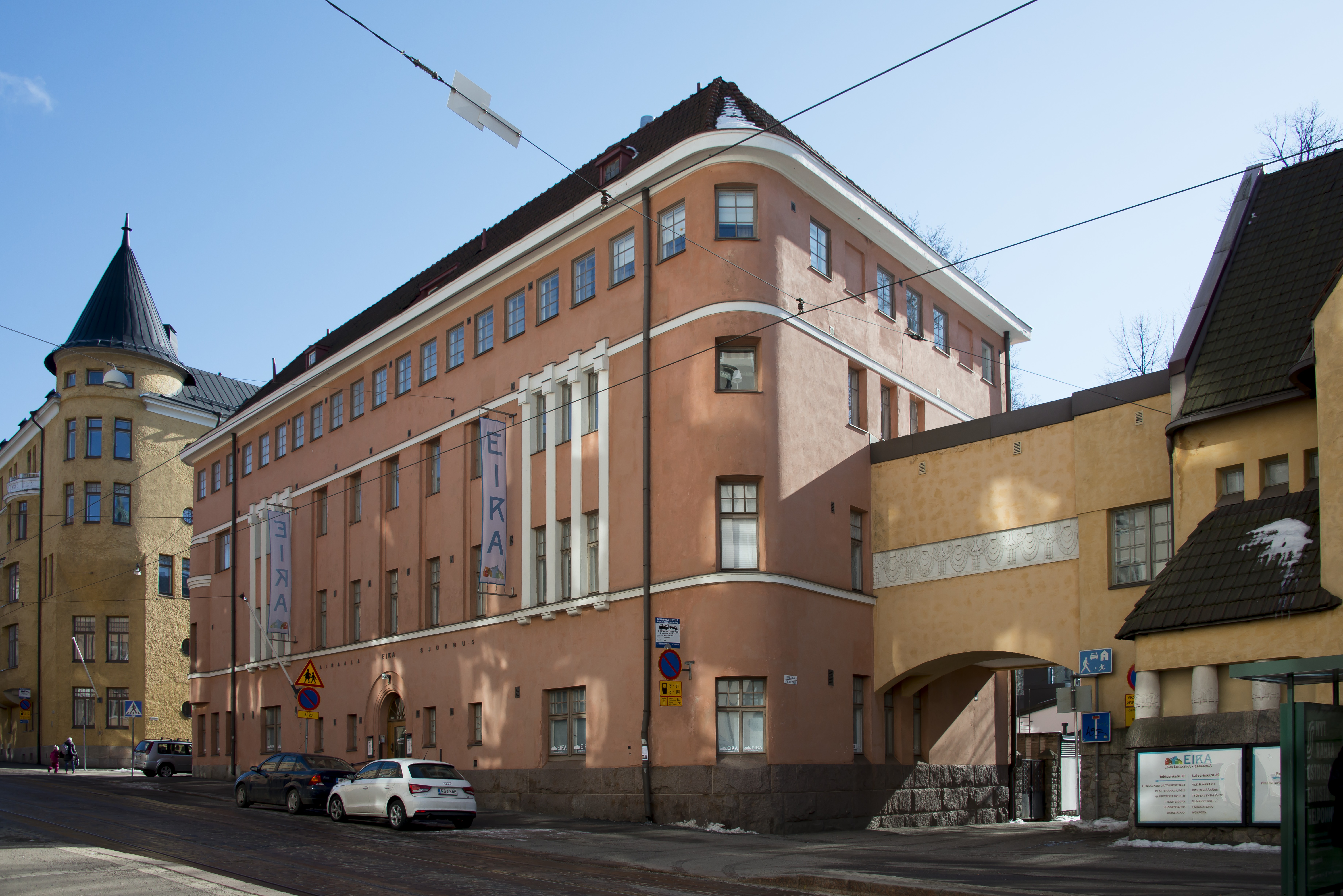 Eiran sairaalan lisärakennus, Tehtaankatu 28. Lars Sonckin suunnittelema. Rakennusvuosi 1910.