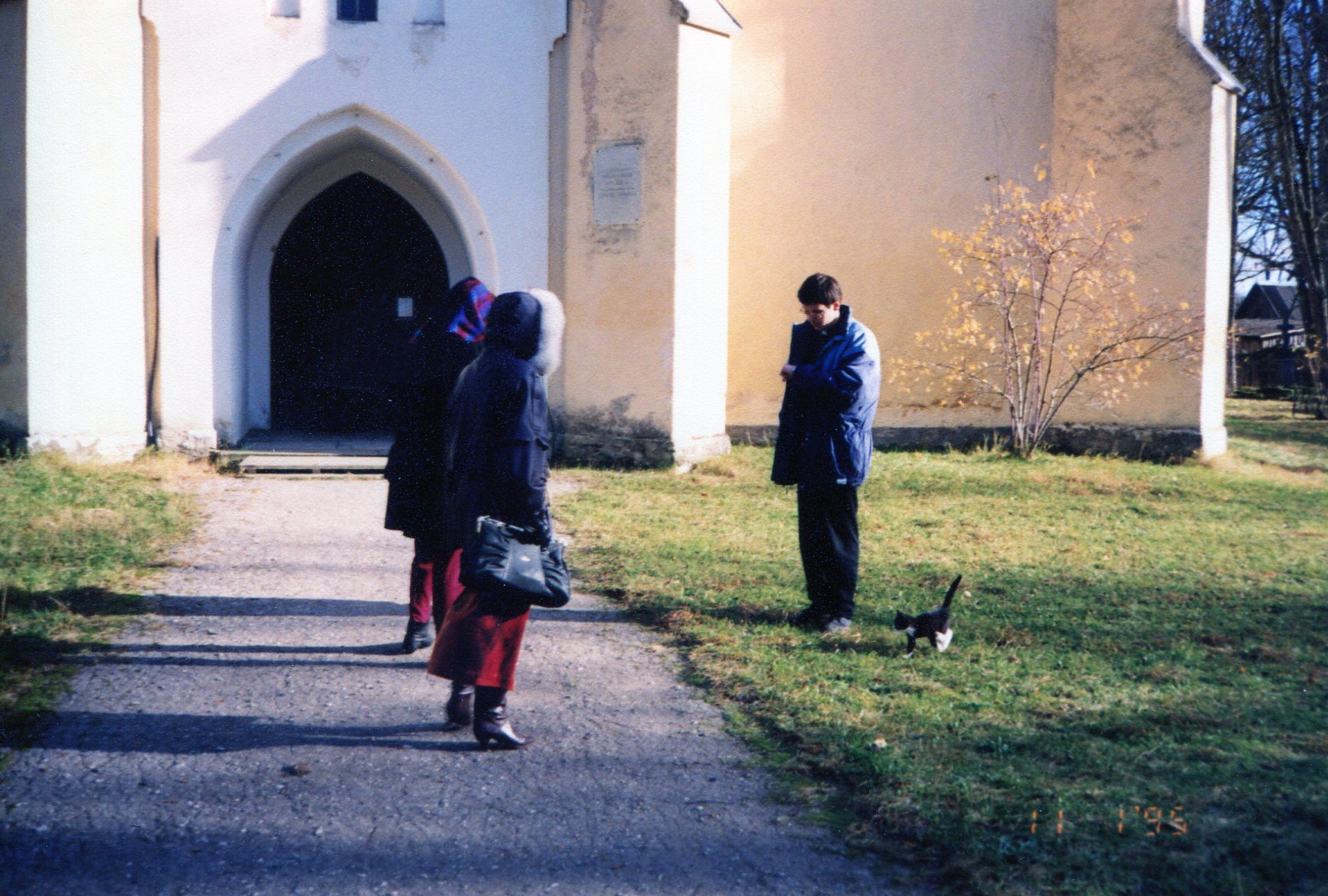 Rakvere kiriku ees