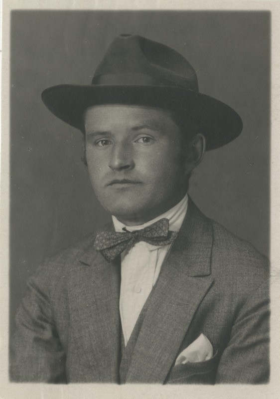 Johannes Animägi, eesti ajakirjanik, portreefoto