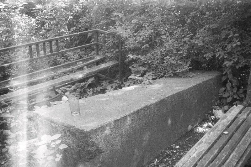 Hauakivi Siselinna Vana-Kaarli kalmistul.