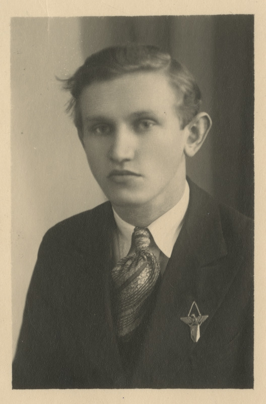 Helmut Bötker, Gustav Adolfi Gümnaasiumi õpilane, portreefoto