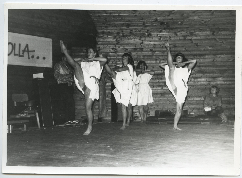 EÜE-85 Viru regiooni kokkutulek Mustjärvel I. Eisma rühma aeroobika