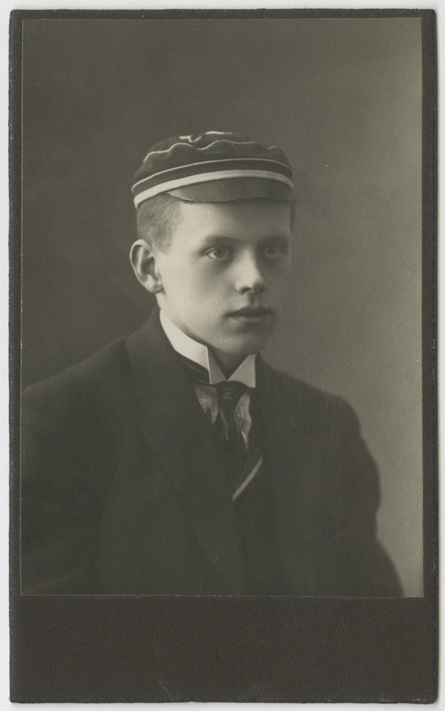Korporatsiooni "Livonia" liige Heinrich Seesemann, portreefoto
