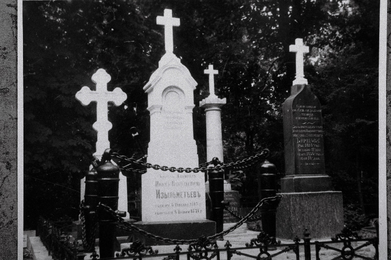 Vaade hauatähistele Siselinna Aleksander Nevski kalmistul.