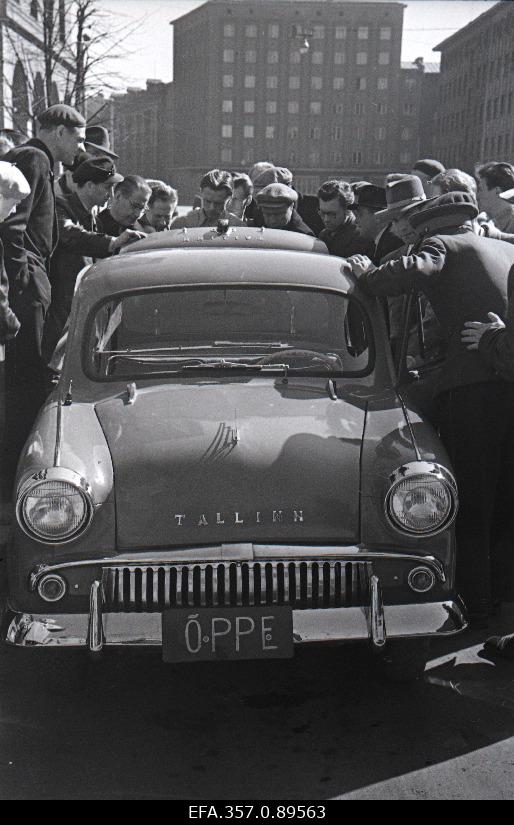 Insener T. Magofirsi poolt valmistatud sõiduauto "Tallinn".