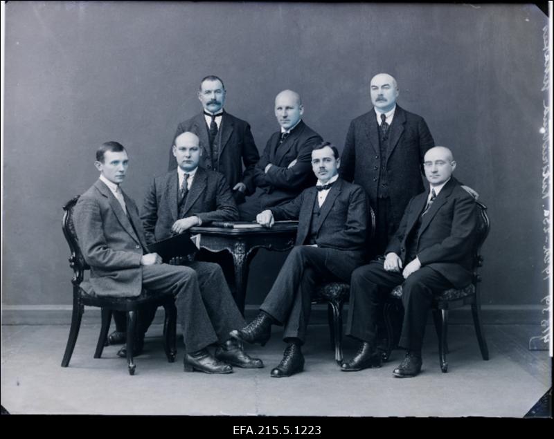 Kütirühma juhatus 1922-1923. a.