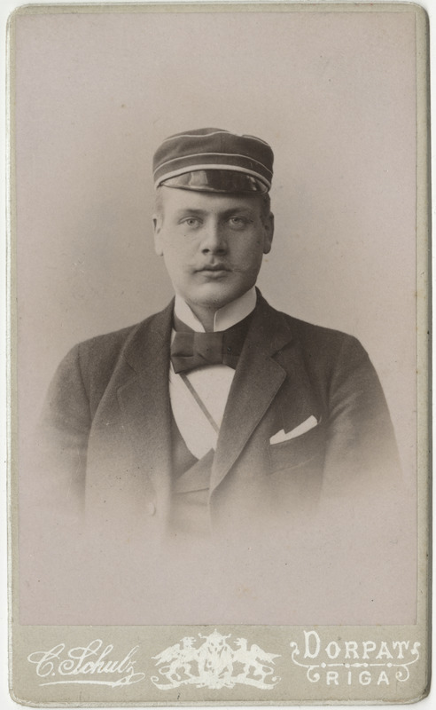 Korporatsiooni "Estonia" liige William von Barloewen, portreefoto