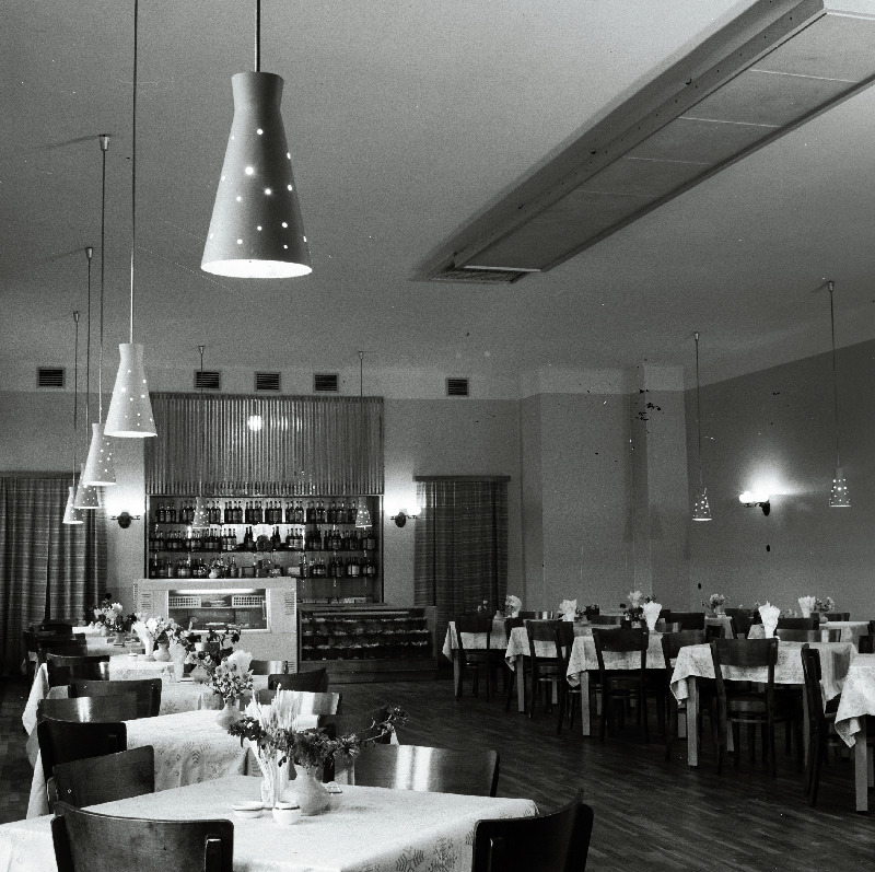 Räpina Tarbijate Kooperatiivi Räpina restorani sisevaade.