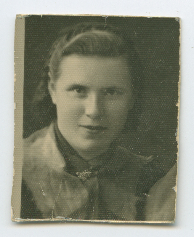 Tundmatu neiu