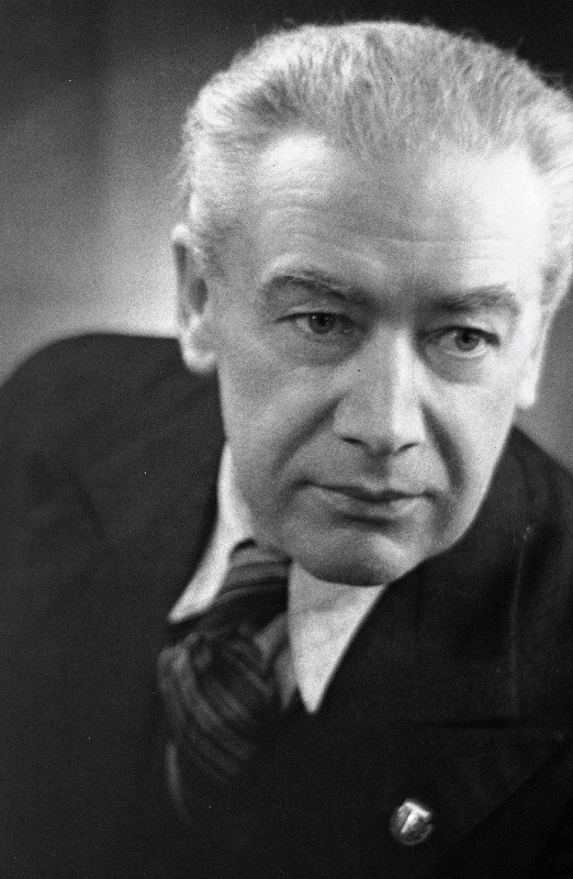 Mägi, Aleksander - Riikliku Noorsooteatri näitleja.