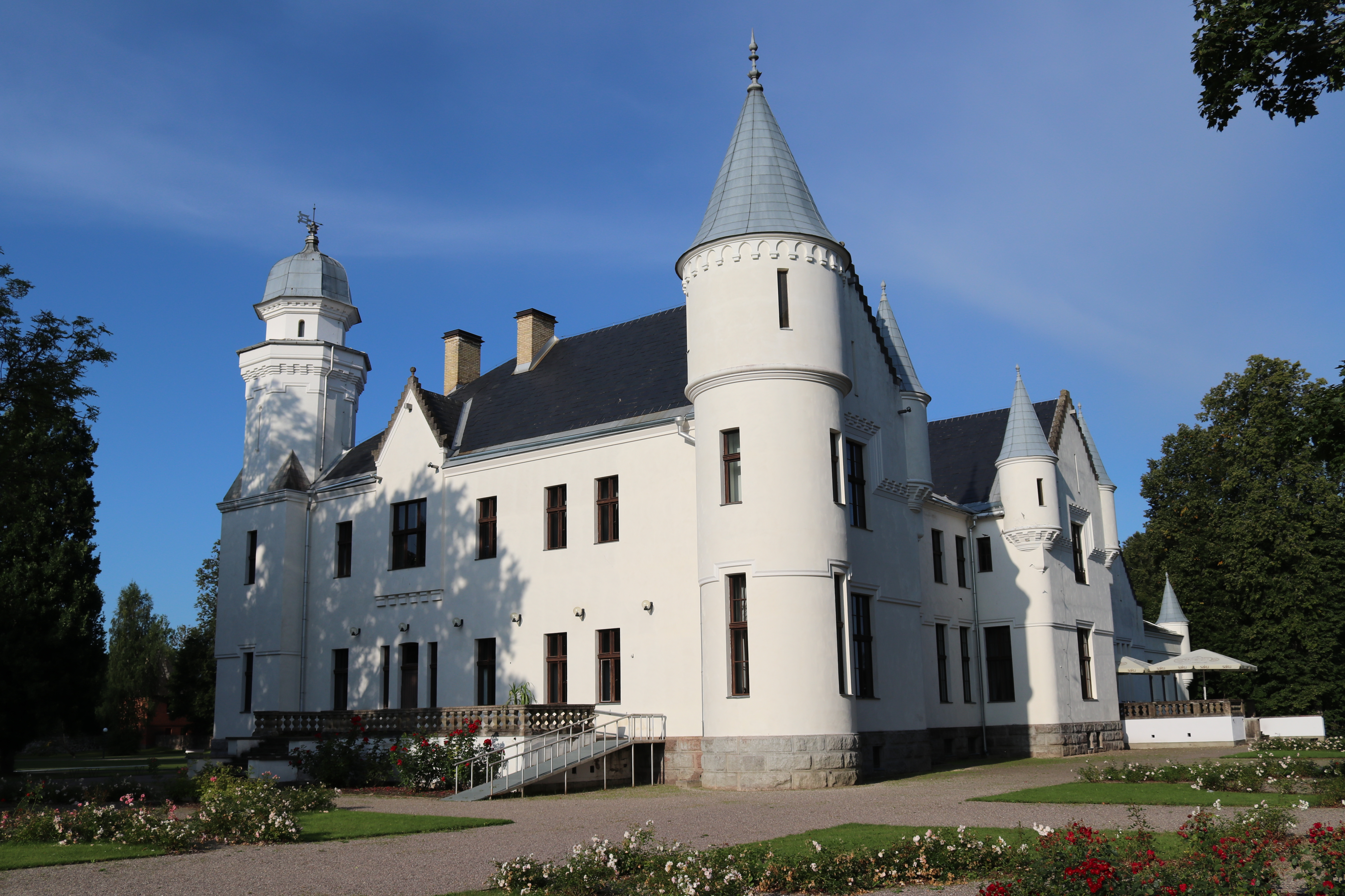 Alatskivi castle - The castle was built by the landlord Arved von Nolcken in 1880-1885.