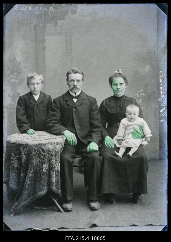 Peet Jäärats [Jäärits] perega Vastemõisast.