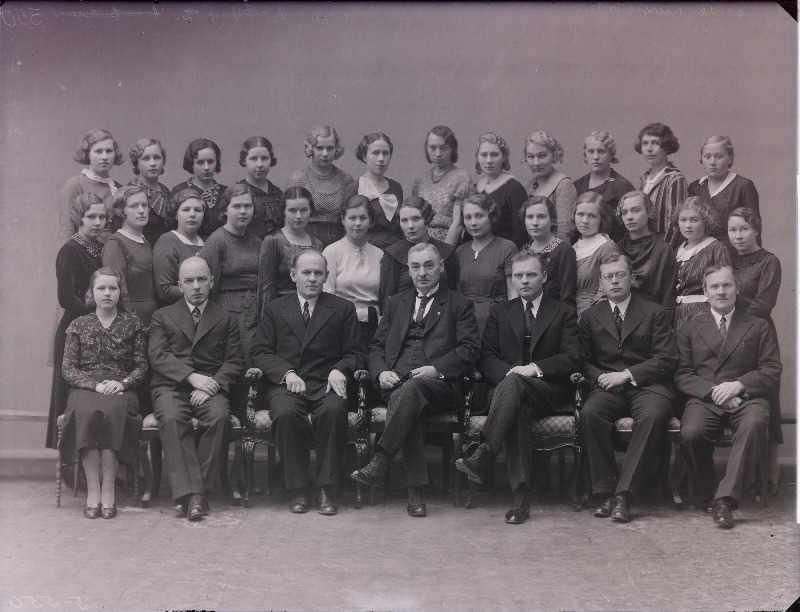 Grupp meditsiiniõdede kursusest osavõtjaid.