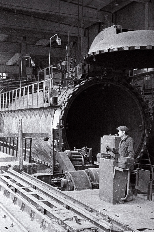 Vaade Ahtne Ehitusmaterjalide Kombinaadi põlevkivituhkdetailide uude osakonda.