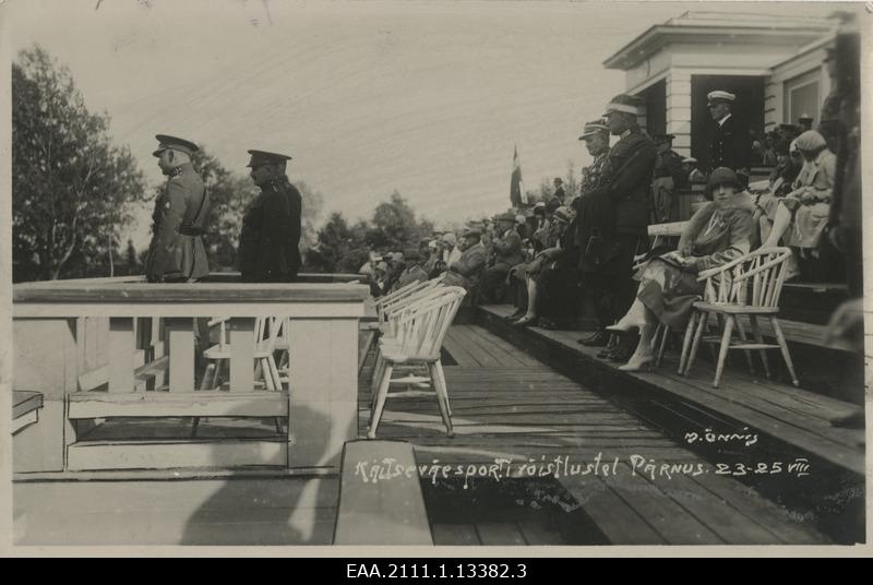 Üleriigilised Kaitseväe spordivõistlused Pärnu staadionil 23.-25.08.1929, Kindralmajor Juhan Tõrvand võistlusi avamas