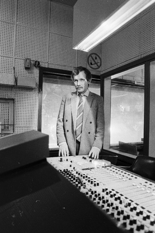 Eesti Televisiooni helirežissöör Olavi Soomre saates "Argiasjust pühapäeval".