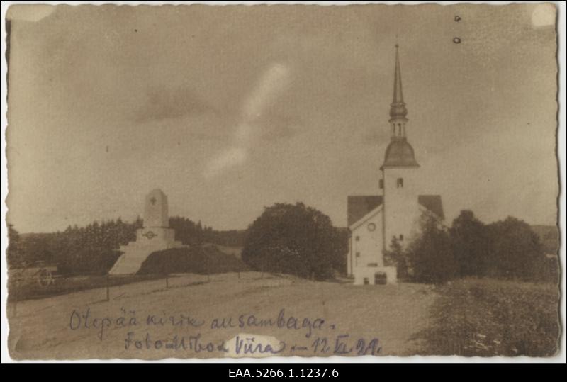 Otepää luteriusu kirik ausambaga. Fotopostkaart